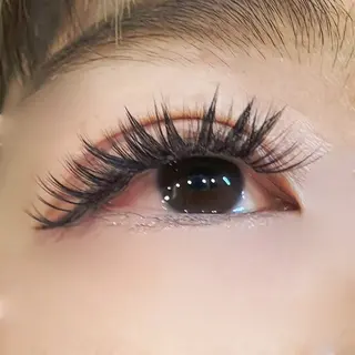 マツエク・マツパ ノーファンデの樹所属・宇治 名帆子のマツエク・マツパデザイン