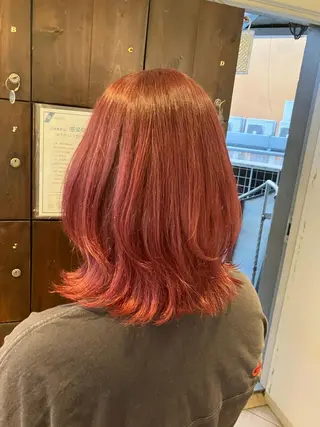 ミディアム カラー 奥谷 美代子のヘアスタイル