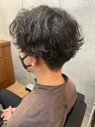 ショート EIGHT MEN 池袋西口店所属・メンズパーマ特化 池袋西口　尾形　龍哉のヘアスタイル