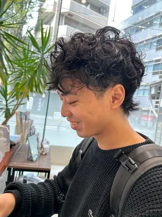 パーマ メンズ オオタ ユイナ🌈のヘアスタイル