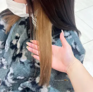 カラー 黒須 美海のヘアスタイル