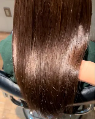 セミロング Lisa🪄似合わせ ／デザインカラーのヘアスタイル