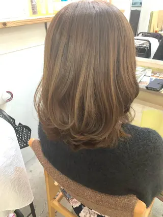セミロング カラー 【髪質改善】【美髪】 【ツヤ髪】ほしのちりのヘアスタイル
