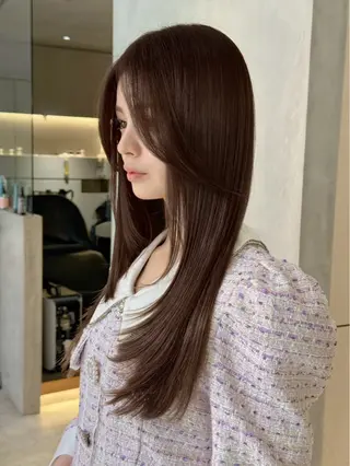 ロング rina韓国ヘア 透明感カラーのヘアスタイル