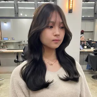 ロング カラー 新宿/韓国ヘア/ 髪質改善ストレートのヘアスタイル