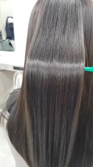 ロング mulum hairdressing所属・代表/淀屋/髪質改善 ダメージレスカラー✨のヘアスタイル