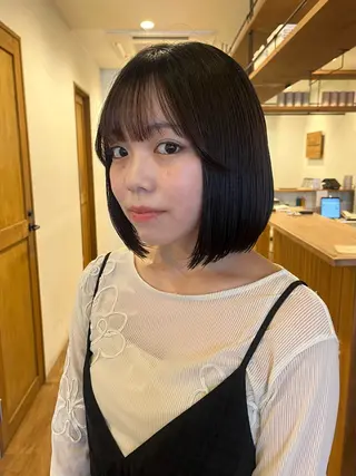 ショート china/ボブ ブリーチカラーのヘアスタイル