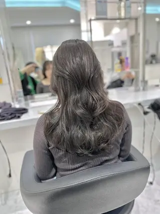 カラー official TUNE銀座🪞🪽のヘアスタイル