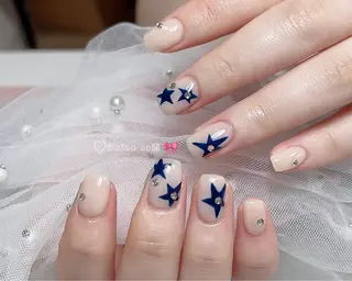 ネイル 〜Shine Nail〜【サイナネイル】パラジェル／ 長さだし／持ち込み／ワンホン／フィルイン所属・shine 🎀 長さだし&デザインのネイルデザイン