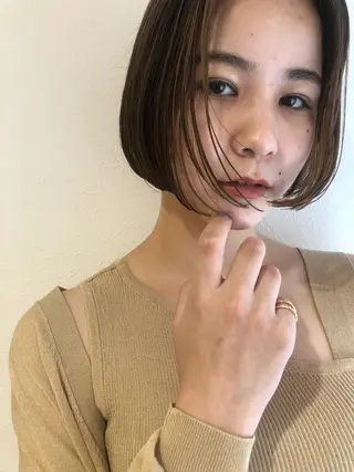 ショート カラー 🩰オリーブ/ ベージュ松本咲花🩰のヘアスタイル