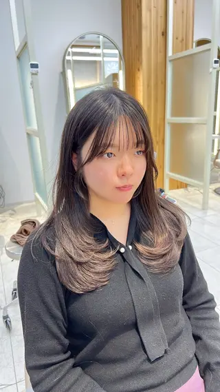 ロング レイヤーカット/ 顔まわり/アオイのヘアスタイル