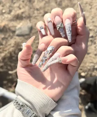 ネイル private salon le'a所属・le'a スタッフのネイルデザイン