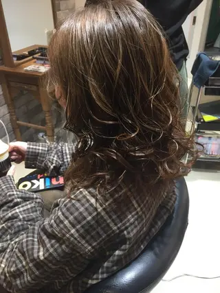 ミディアム 所渉/韓国レイヤー /ウルフカットのヘアスタイル