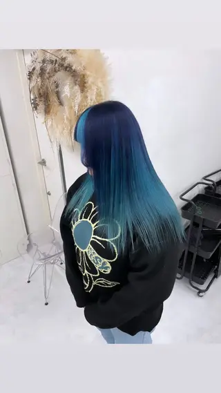 カラー りゆ (ハイトーンカラー)のヘアスタイル