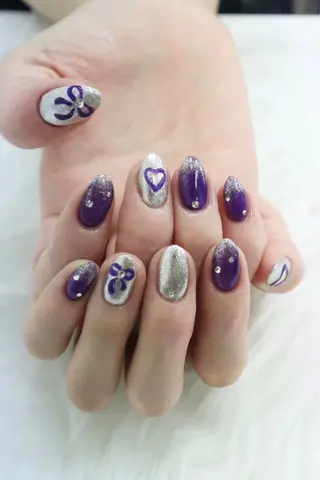 ネイル カラーズビューティサロン所属・ツノスエアヤカ ／つののネイルデザイン