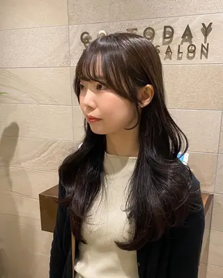 ロング GOTODAYSHAiRESALON cras所属・暗髪×透明感カラー マンツーマン宮脇滉平のヘアスタイル