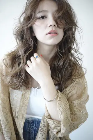 ミディアム 💈Chlom💈_ 公式_NewOpenのヘアスタイル