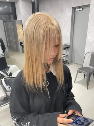 ロング カラー LUXBE LUCE所属・LUXBE LUCE 愁のヘアスタイル