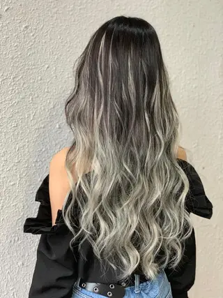 ロング eye エクステ専門店Rのヘアスタイル