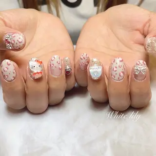 ネイル White lily所属・牧田 雅世のネイルデザイン