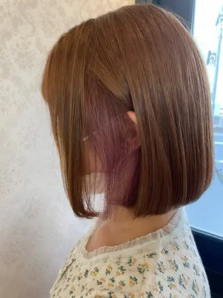 ショート カラー ヒヨシ ルナのヘアスタイル