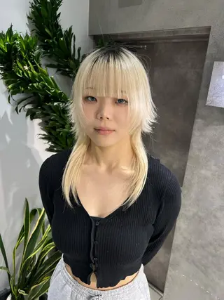 ミディアム ウルフ🤍渋谷 🤍Mizukiのヘアスタイル