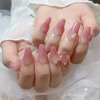 ネイル 🎀erika 長さだし💗モチ最高のネイルデザイン