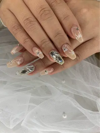 ミディアム Noa nailのネイルデザイン