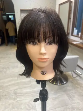 ミディアム 吉田 咲樹のヘアスタイル