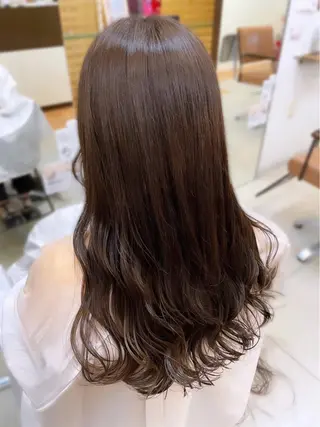 ロング カラー 栄 こずえのヘアスタイル