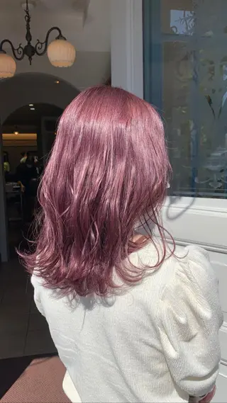 ミディアム カラー tasty priv ate gardenのヘアスタイル