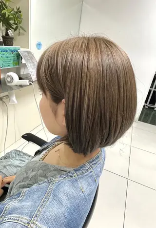 ショート カラー ブリーチ/ヘアセット 【𝙍𝙞𝙣𝙤】のヘアスタイル