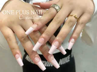 ネイル One plus StudioNailのネイルデザイン
