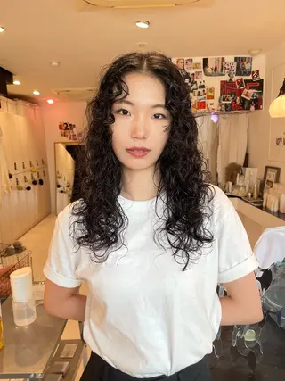 ロング パーマ nishiura nanasaのヘアスタイル