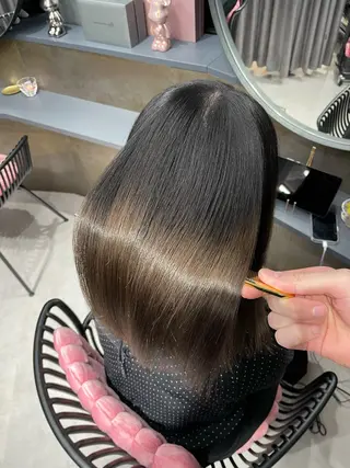 ロング 半個室サロンyoures hair 髪質改善トリートメント東新宿店所属・榊原竜弥 髪質改善/美髪作りのヘアスタイル