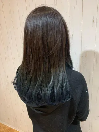 セミロング カラー 工藤 萌香のヘアスタイル