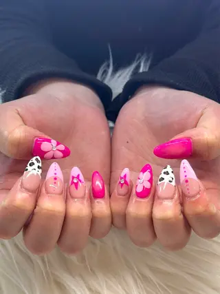 ネイル Loa　salon所属・小畑 寧捺のネイルデザイン