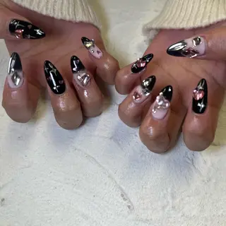 ネイル M.jewelry himeka🍒のネイルデザイン