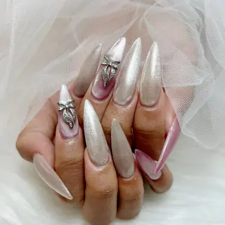 ロング Conjunim MAMI🎀✨のネイルデザイン