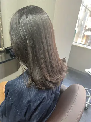 ミディアム ハイトーンカラー 坂本 翼のヘアスタイル