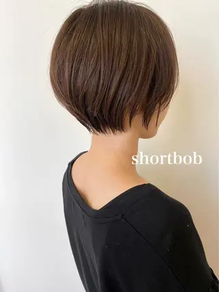 ショート カラー GIEN UMEDA所属・久保 明日香のヘアスタイル