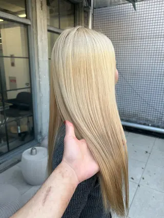 ロング 写真映えする ブリーチ🤩店長レンのヘアスタイル