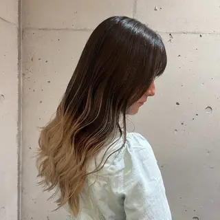 セミロング 🦖Maho🦖 ブリーチカラーのヘアスタイル