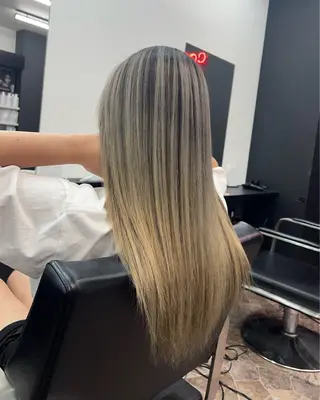 ロング フリーダムマティーニ所属・藤本 翔己のヘアスタイル