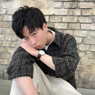 パーマ メンズ 髪質改善/ 似合わせ/古津遼平のヘアスタイル