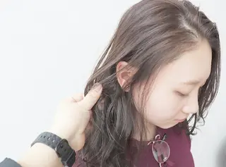 ロング カラー AGU akariのヘアスタイル