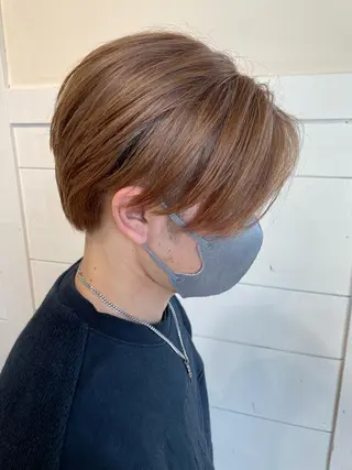 カラー メンズ 足立 悠輔のヘアスタイル