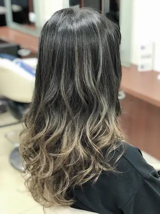 ロング カラー 12月特別価格⚡️ 🌈岩田怜子🌈のヘアスタイル