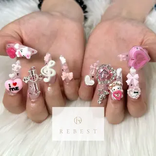 ネイル ❤️💛REBEST 付け放題Nailのネイルデザイン