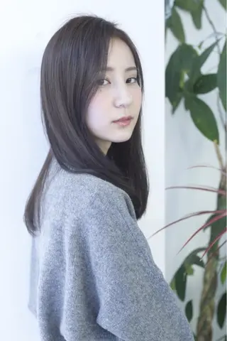 セミロング Fill @のヘアスタイル